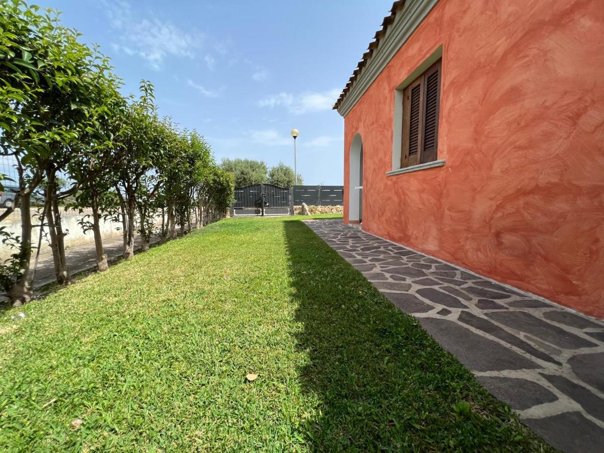 Villa Antonella Сан Теодоро Екстериор снимка