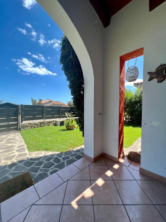Villa Antonella Сан Теодоро Екстериор снимка